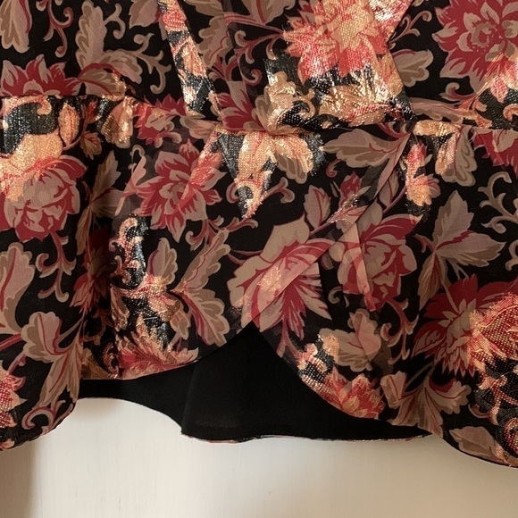 𝅺EXPRESS Metallic Printed Faux Wrap Front Peplum Top - Picture 7 of 13